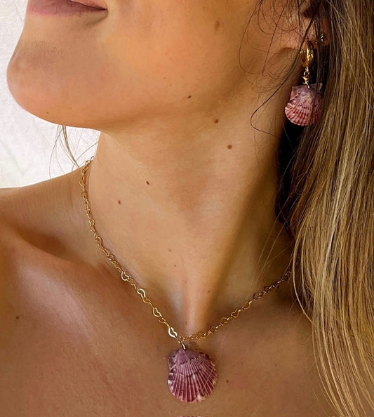 Golden Heart Scallop Necklace